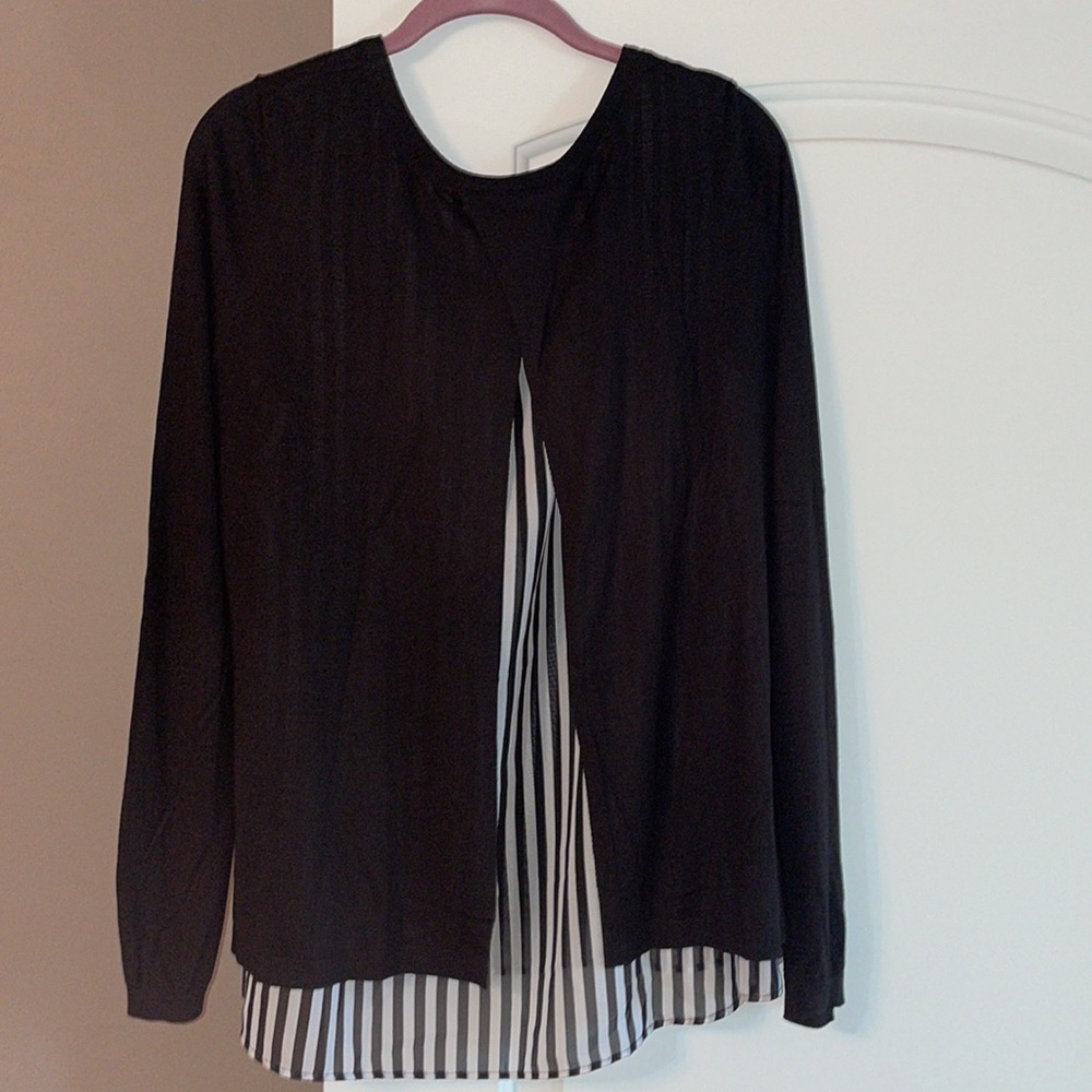 H&M Top - Picture 2 of 3